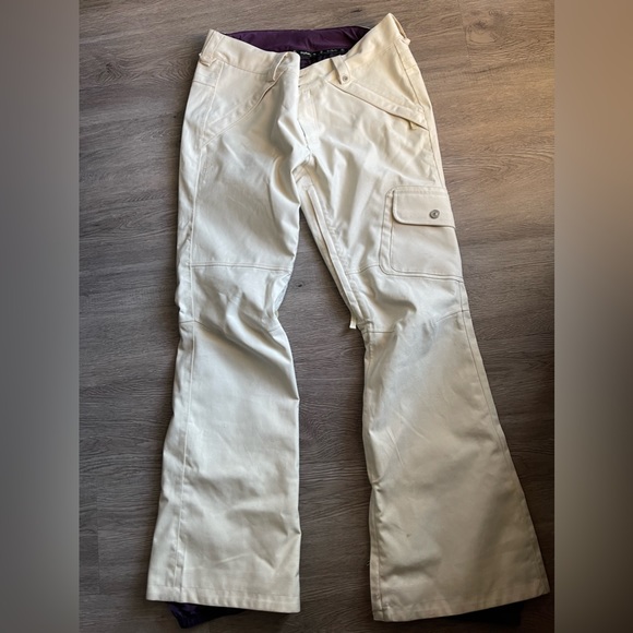 Burton ski/snowboard pants size large | white + purple lining - Picture 2 of 3